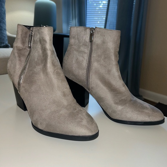 Nine West Grey/Taupe size 8.5 - Picture 1 of 2